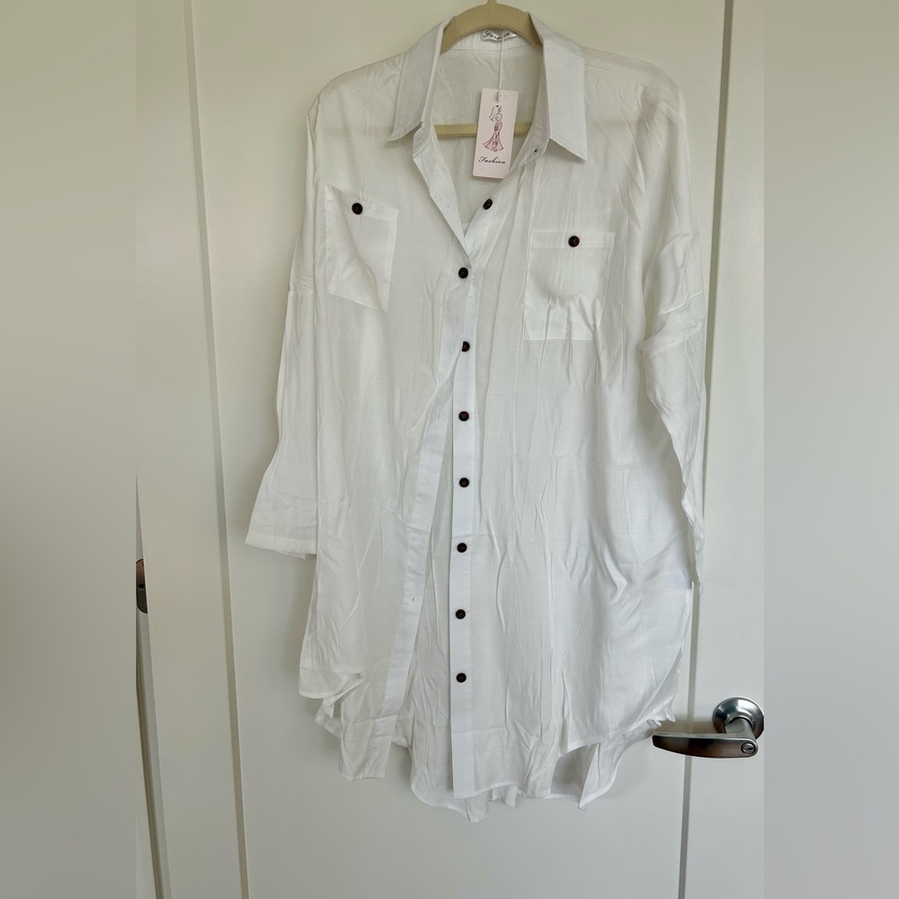 Fashion white swimsuit coverup, size 2xl, NWT